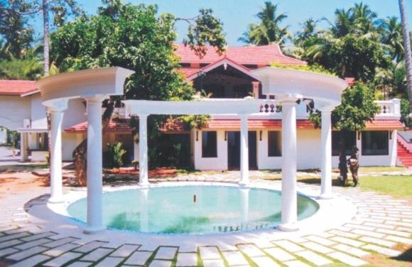 Hotel Chanakya Thiruvananthapuram Екстер'єр фото